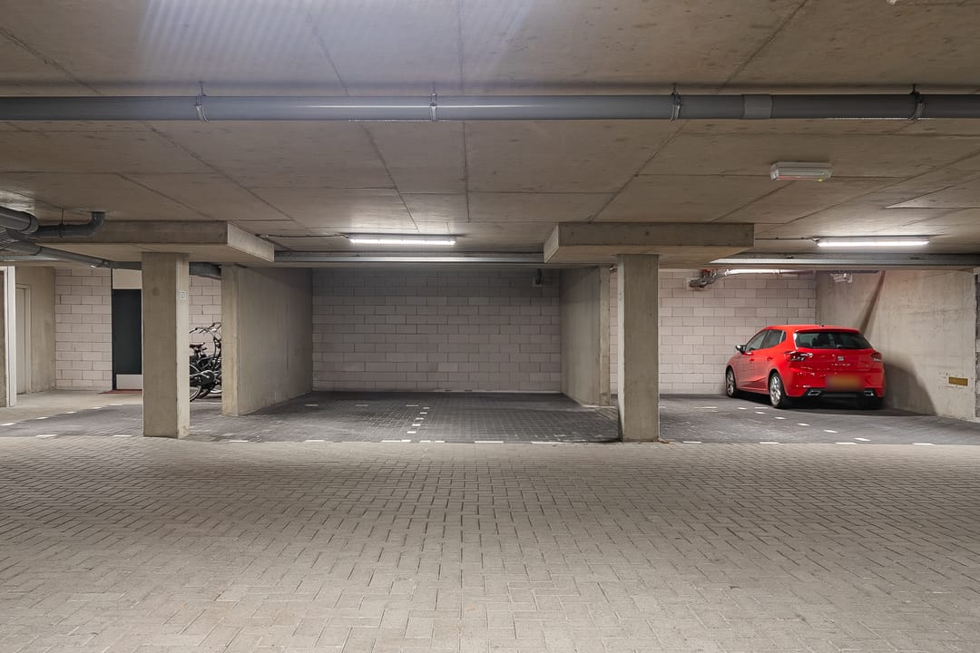 Foto 16 van Adelbert van Scharnlaan 175-D