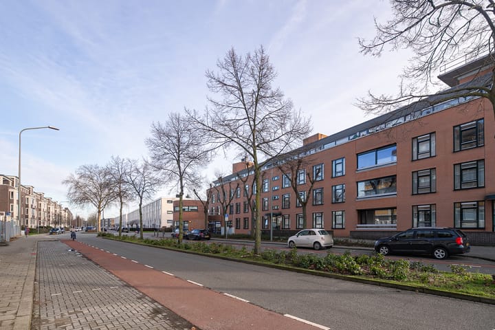 Photo 18 of Adelbert van Scharnlaan 175-D