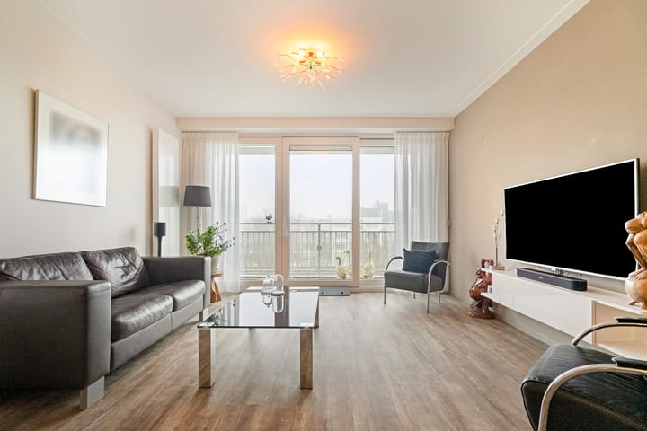 Foto 5 van Julianaplein 100