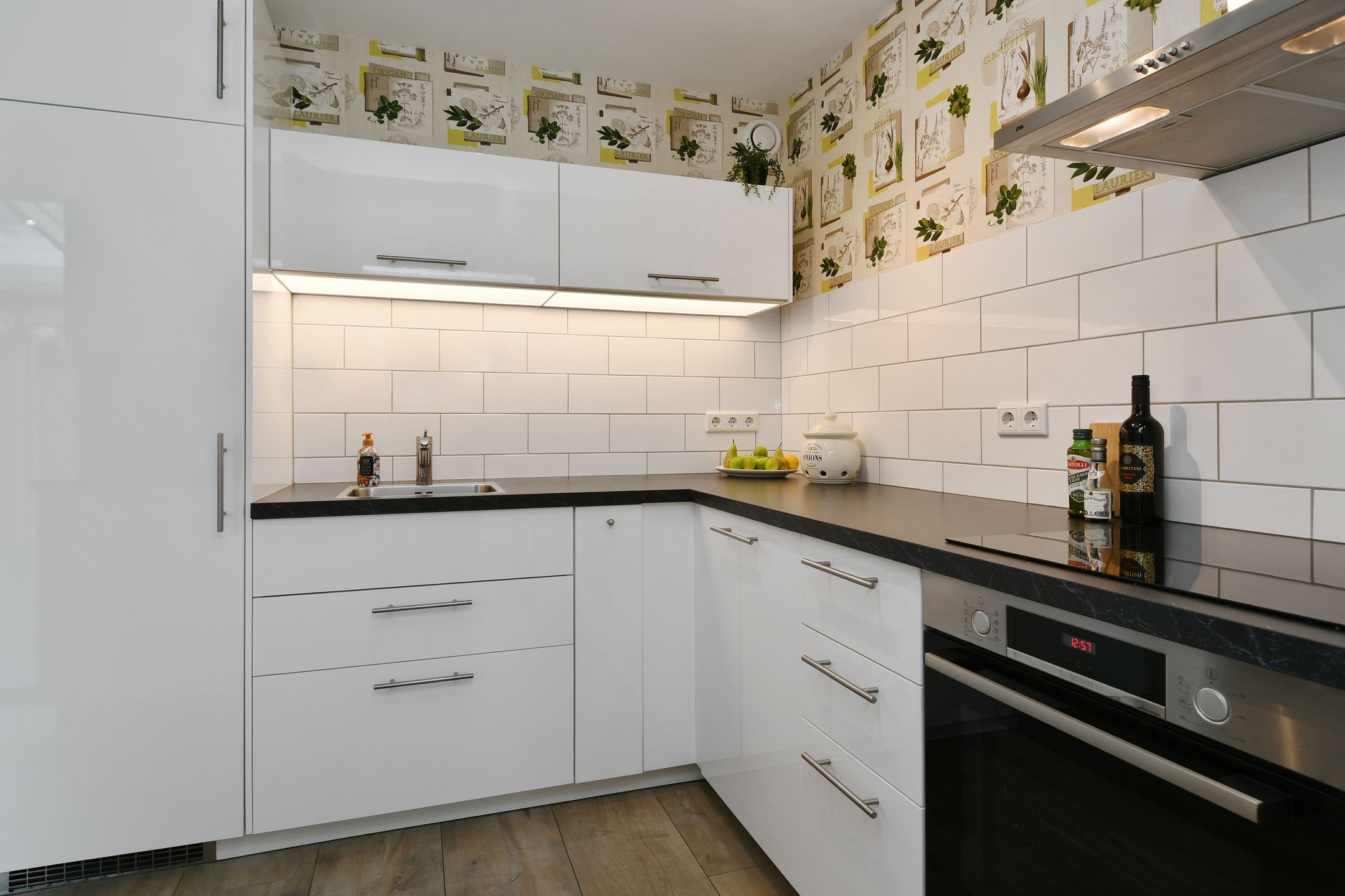 Foto 3 van Leistraat 1