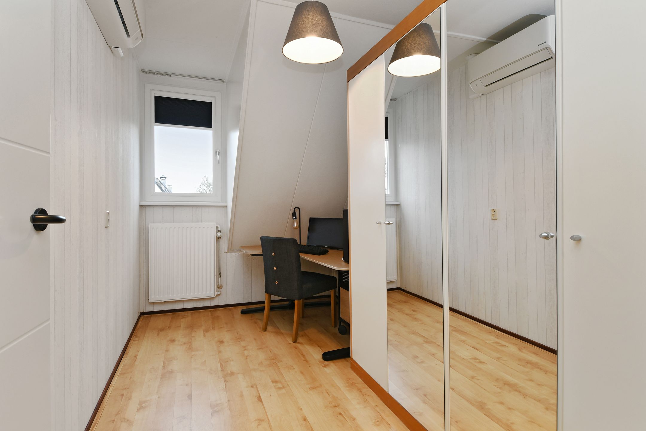 Foto 24 van Leistraat 1