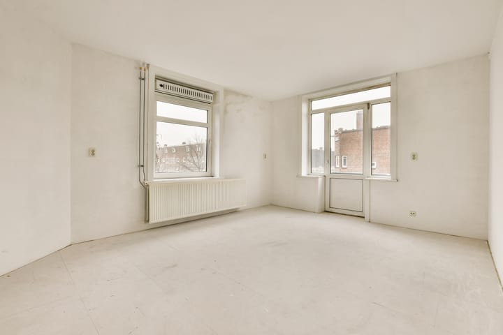 Photo 2 of Turnerstraat 25-C