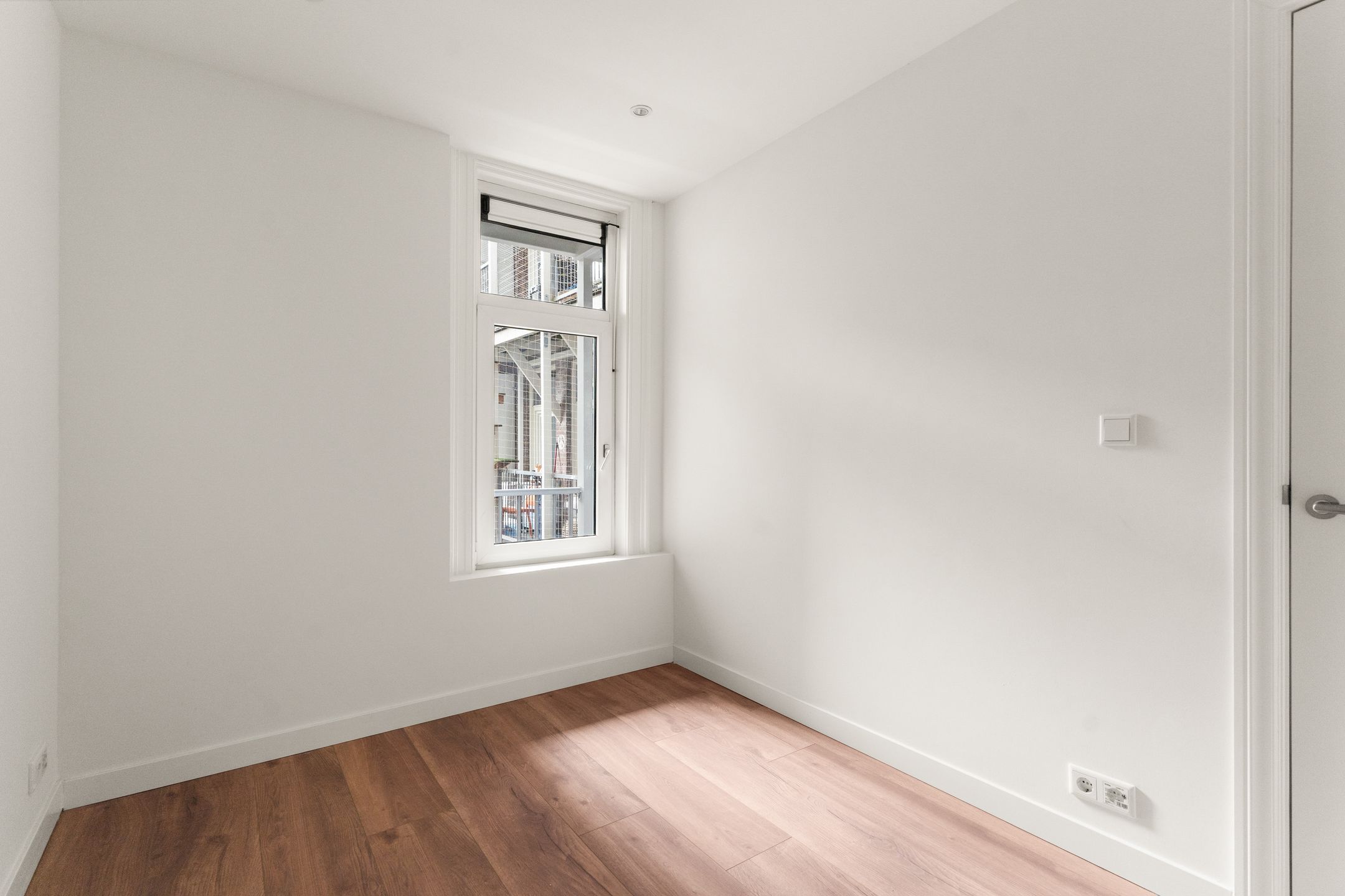 Foto 15 van Vrolikstraat 321-1