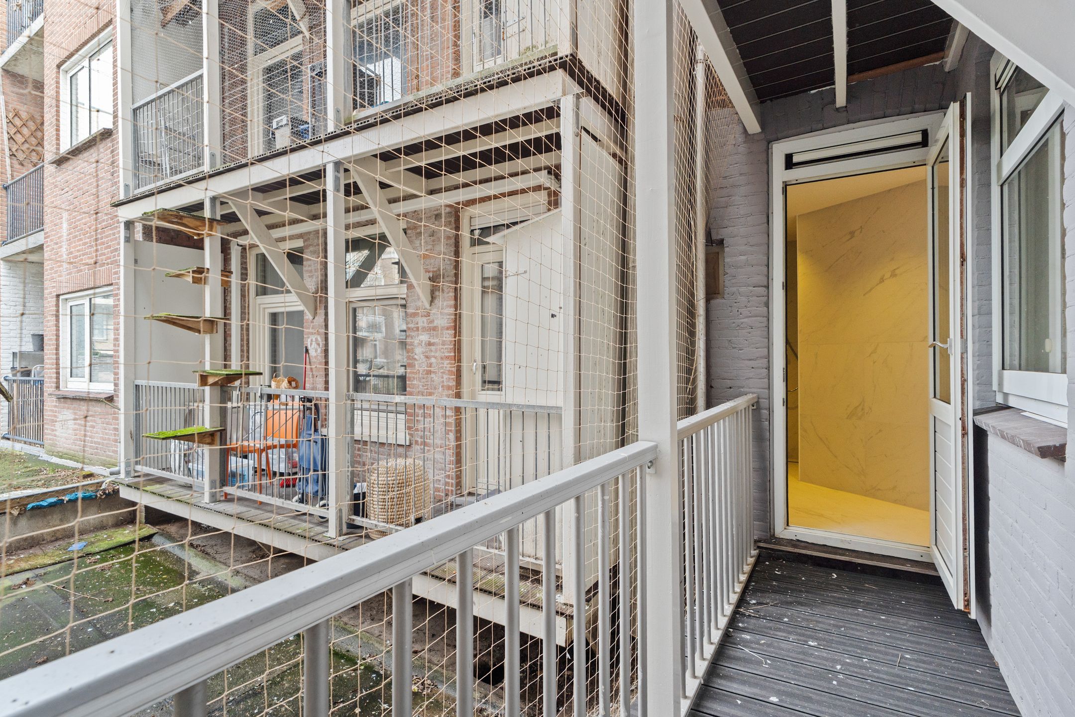 Foto 24 van Vrolikstraat 321-1