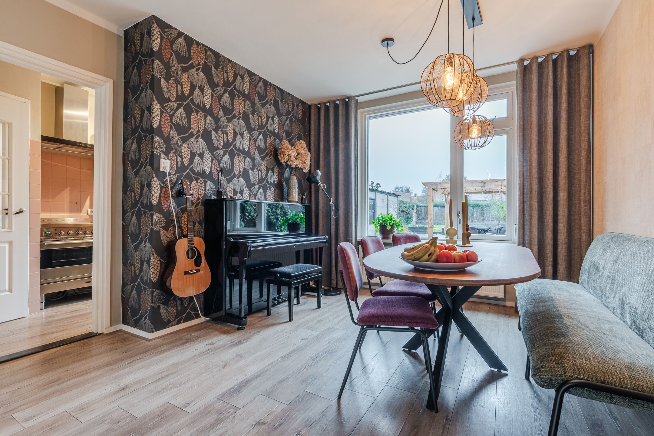 Foto 15 van van Erpstraat 13