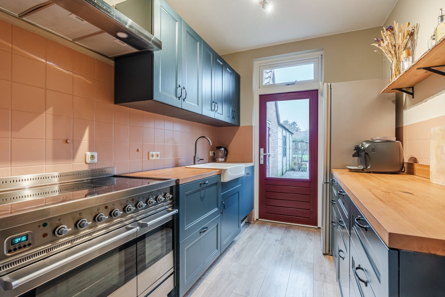 Foto 20 van van Erpstraat 13