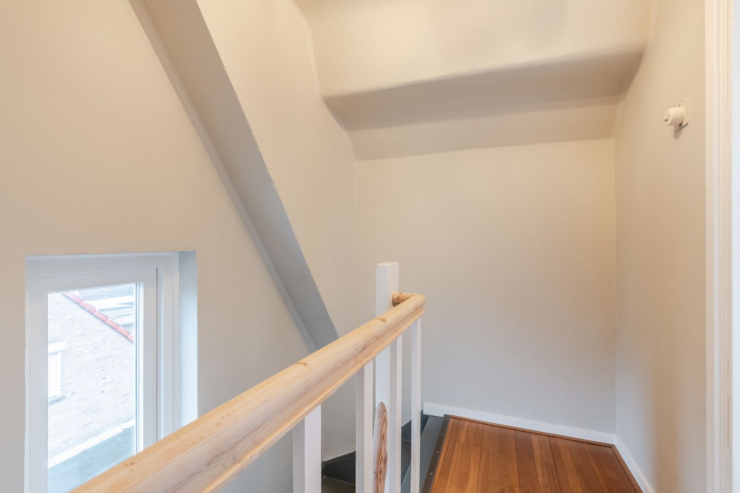 Foto 35 van van Erpstraat 13