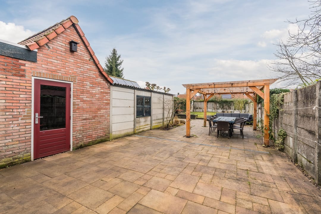 Foto 37 van van Erpstraat 13