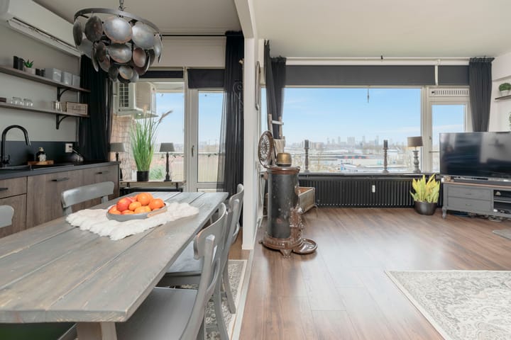 Photo 2 of Jan Dammassestraat 76