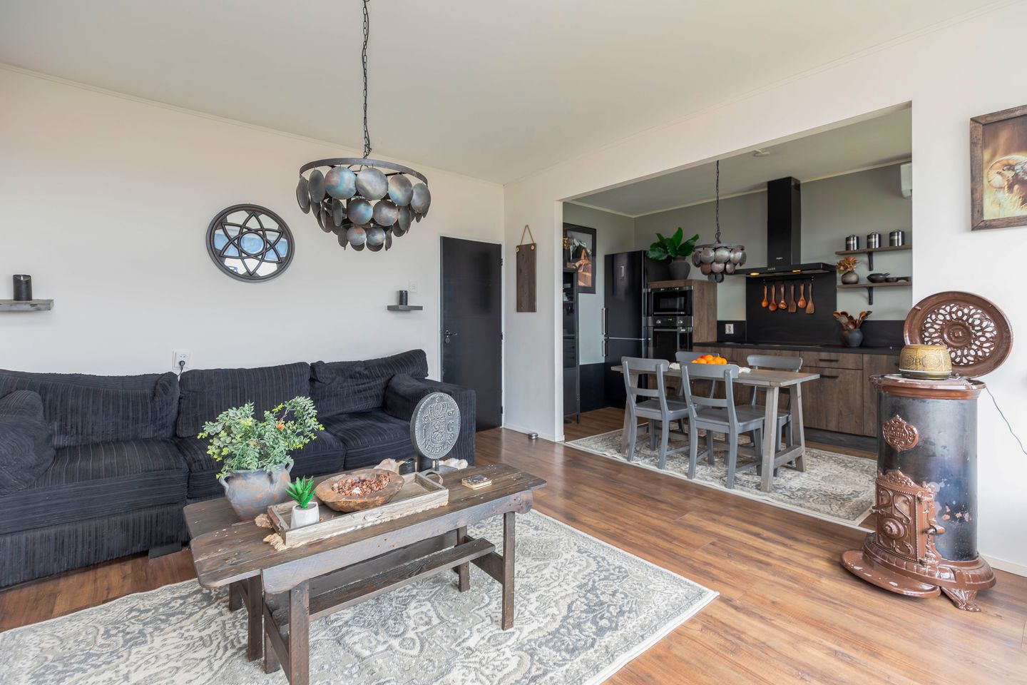 Foto 10 van Jan Dammassestraat 76