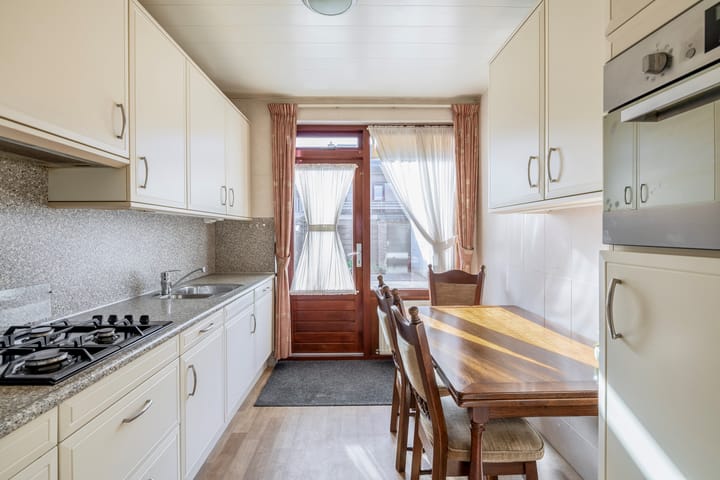 Foto 3 van Esdoornlaan 110