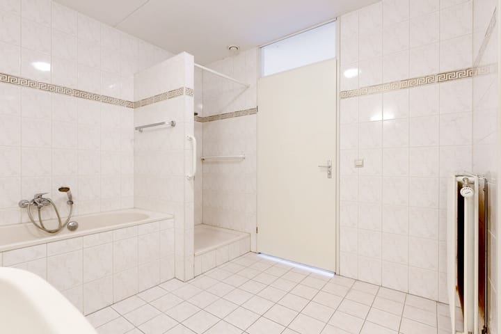 Foto 16 van Floris Arntzeniusplein 27