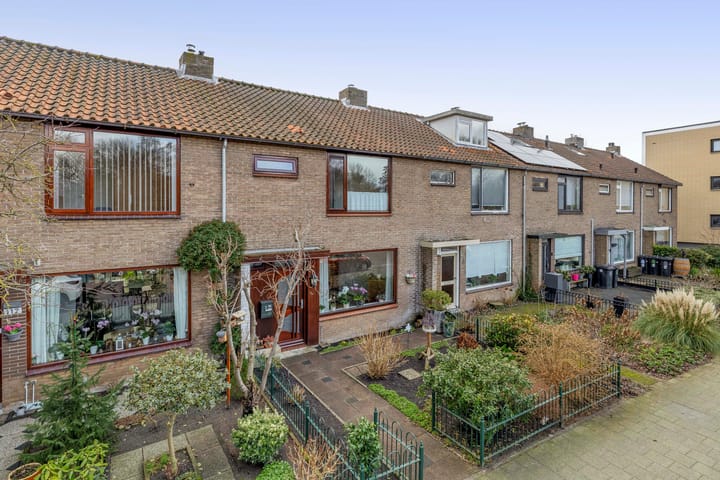 Photo 7 of Esdoornlaan 110