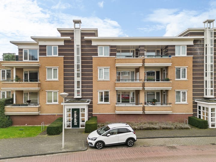 Foto 30 van Floris Arntzeniusplein 27