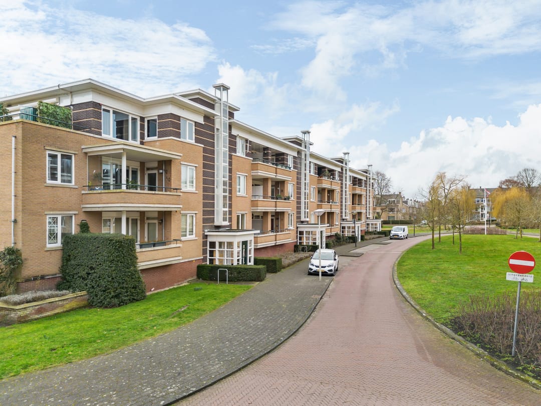 Foto 31 van Floris Arntzeniusplein 27