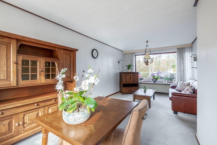 Photo 11 of Esdoornlaan 110