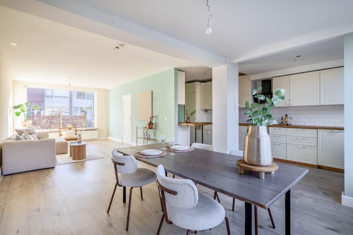 Amalia van Solmsstraat 28