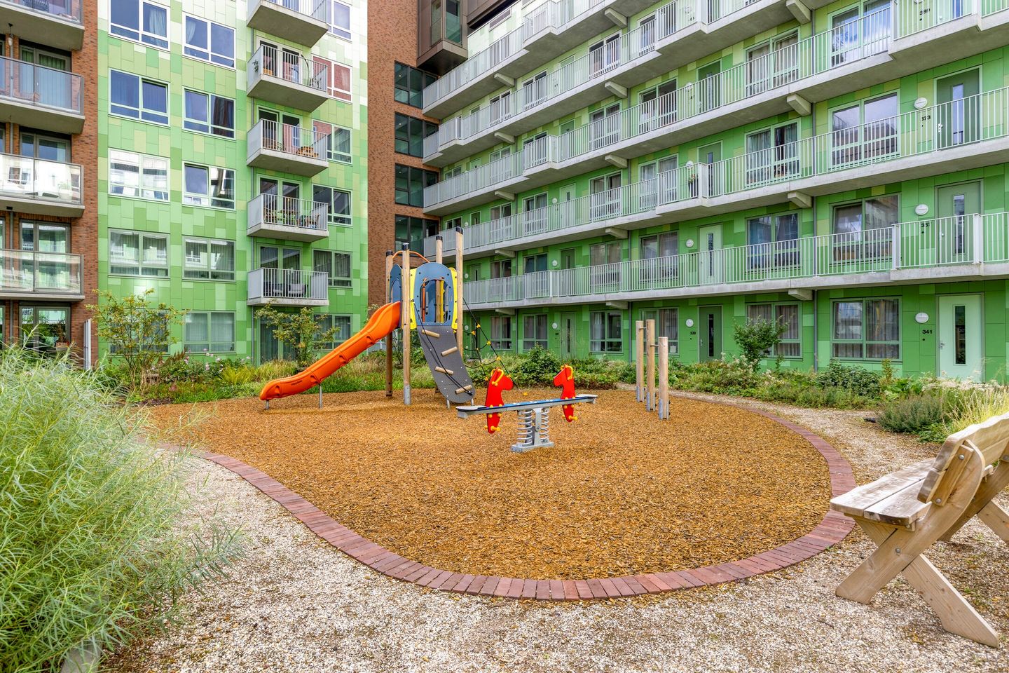 Foto 34 van Perzikweg 82