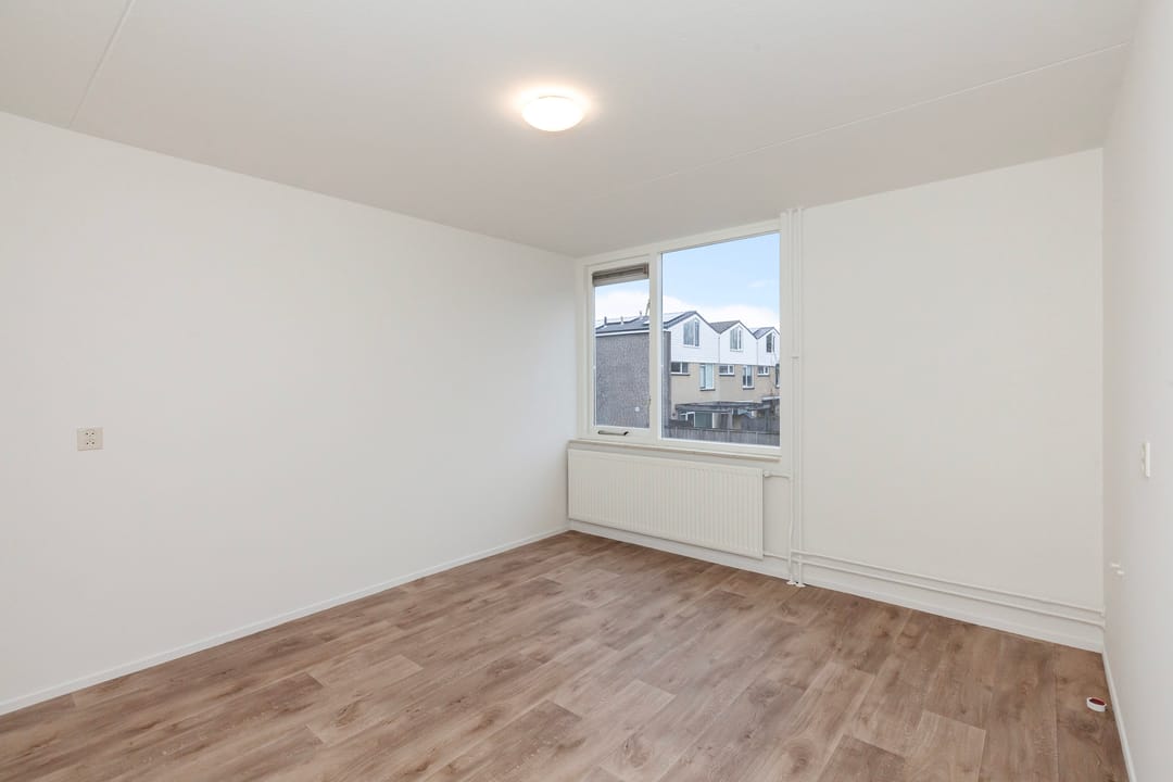 Photo 11 of Willem-Alexanderplantsoen 81