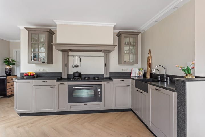 Foto 12 van Zevenblad 33