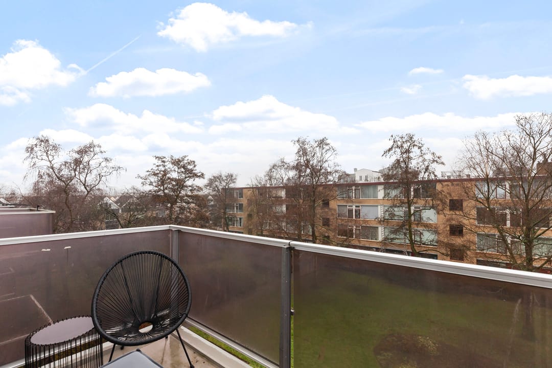 Foto 13 van Van Anrooystraat 391