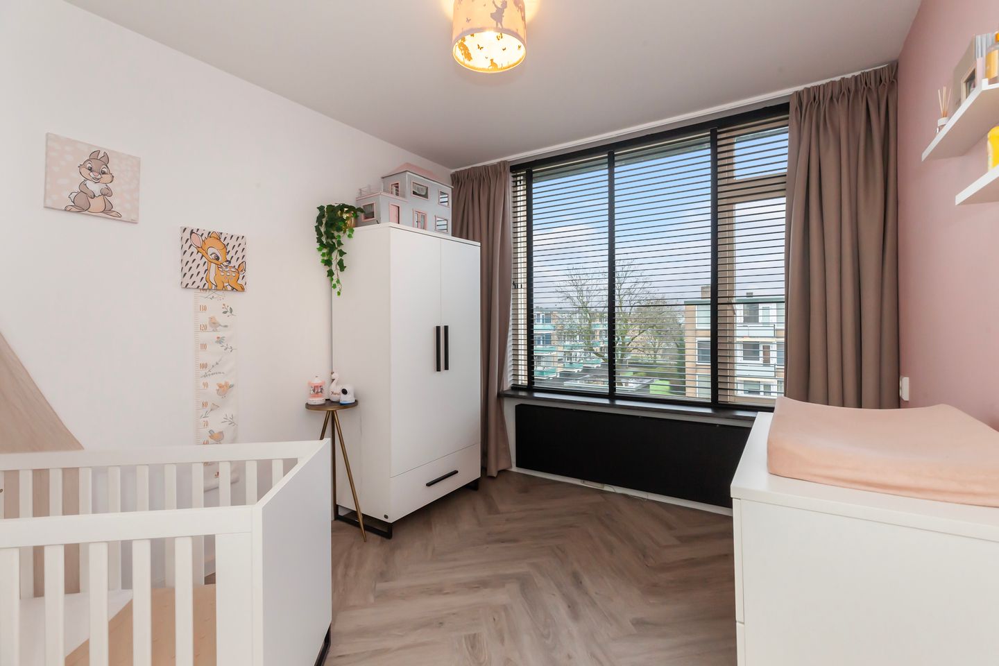 Foto 19 van Van Anrooystraat 391