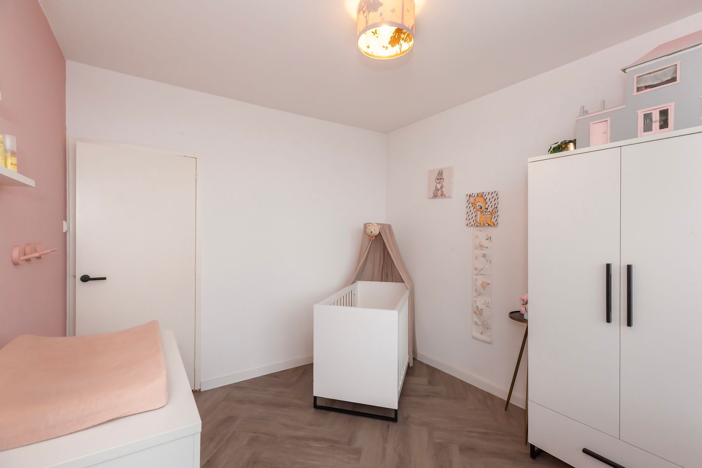 Foto 20 van Van Anrooystraat 391