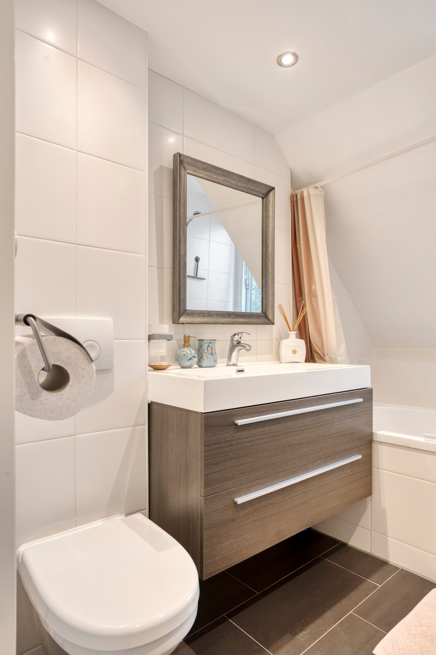 Foto 24 van Drieboomlaan 275