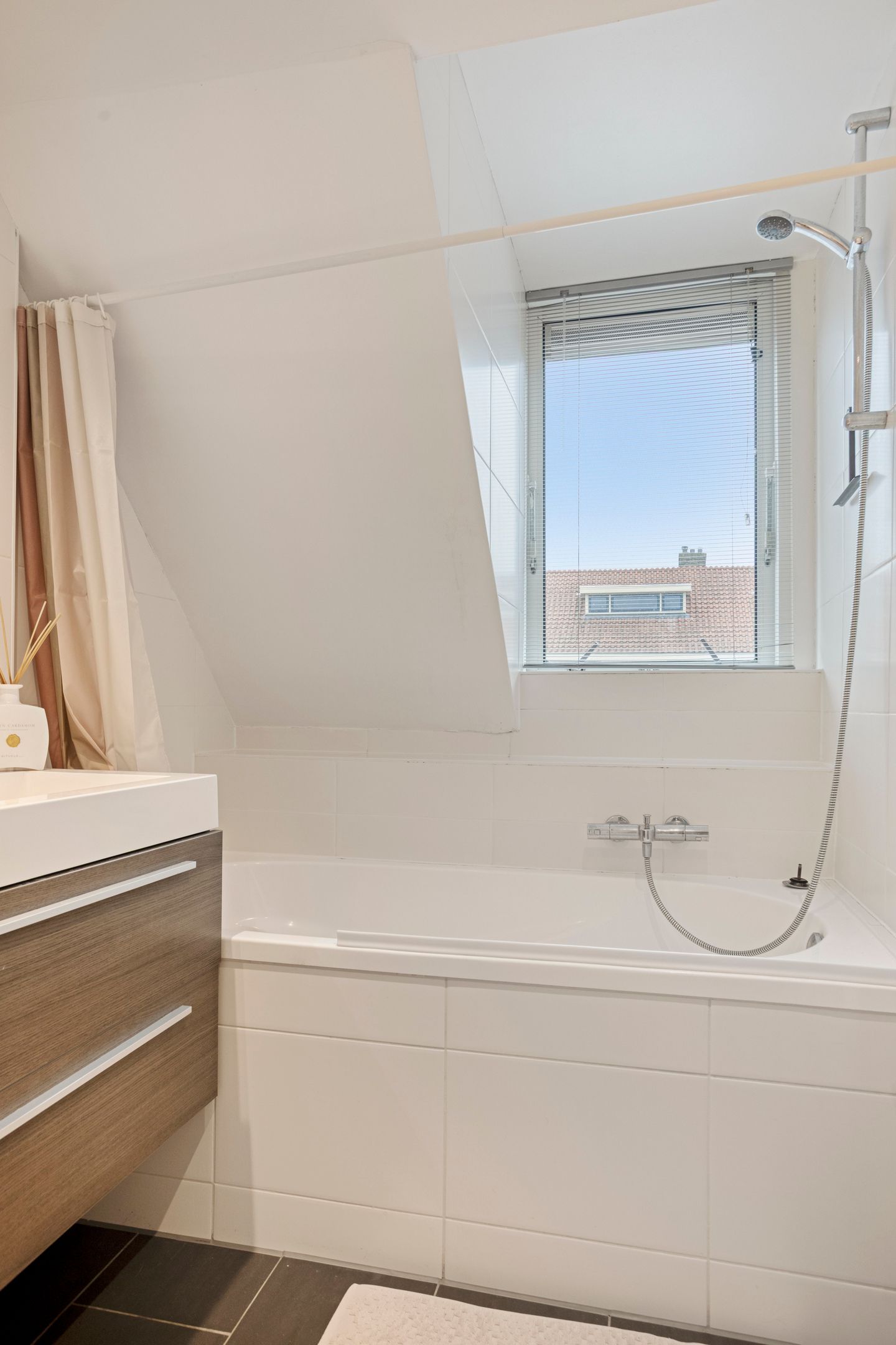 Foto 25 van Drieboomlaan 275