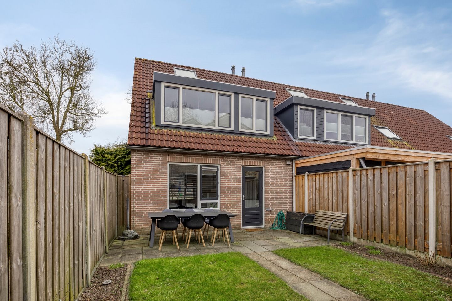 Foto 25 van Van Langenmarke 18