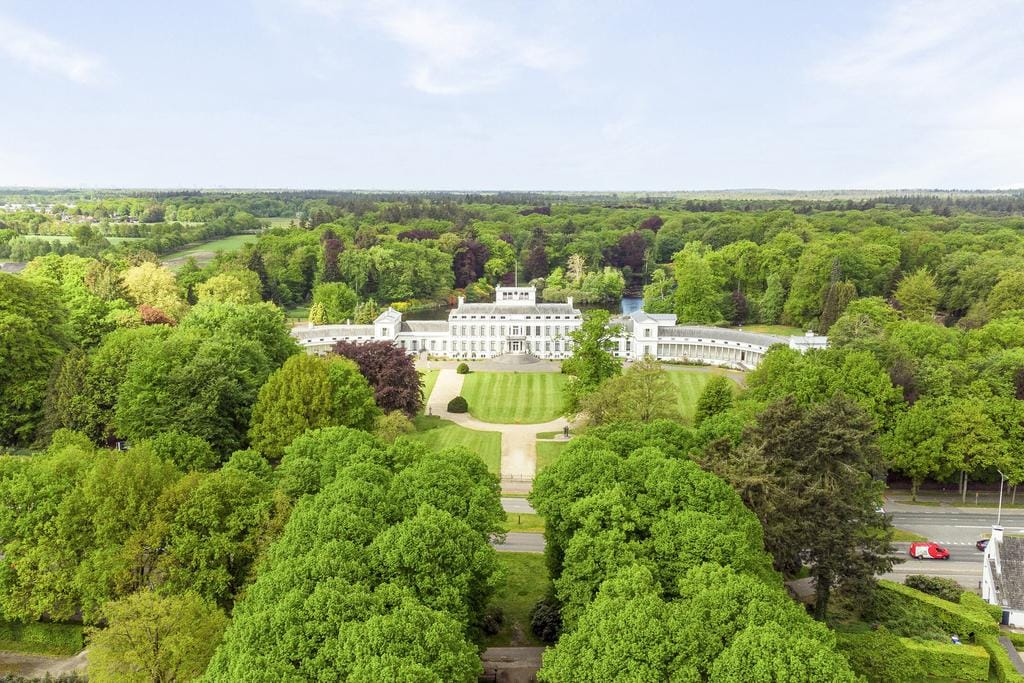 Photo 3 of Vredehofstraat 15-A