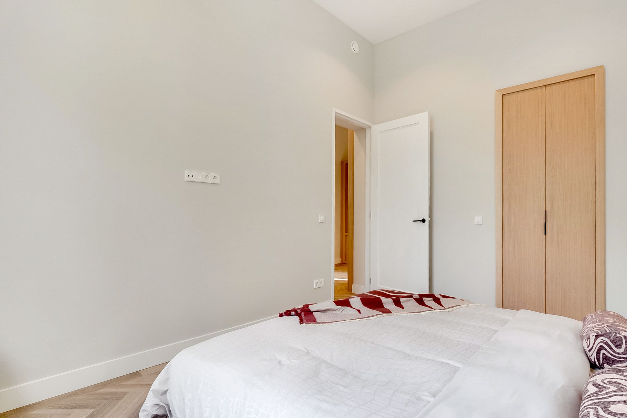 Photo 33 of Vredehofstraat 15-A