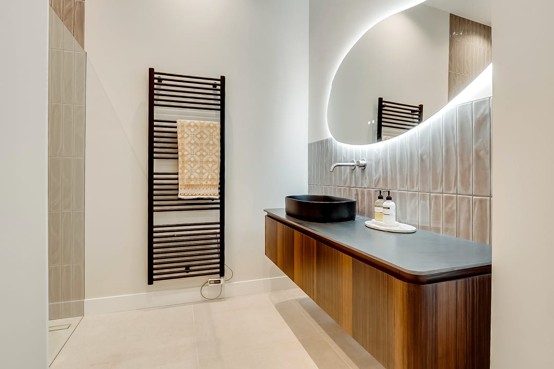 Photo 38 of Vredehofstraat 15-A