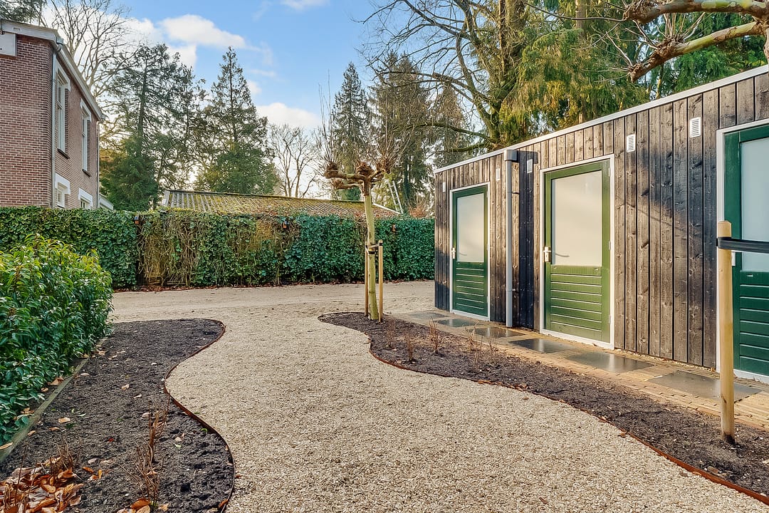 Photo 46 of Vredehofstraat 15-A