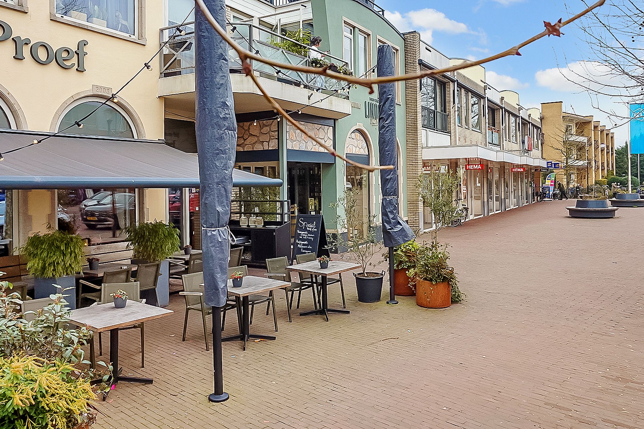 Photo 60 of Vredehofstraat 15-A