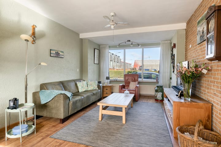 Photo 2 of Johann Strauszlaan 14