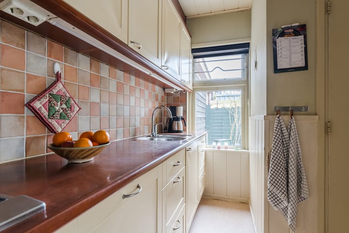 Photo 8 of Voorweg 45