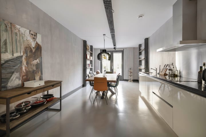 Photo 3 of Zijdebalenstraat 15