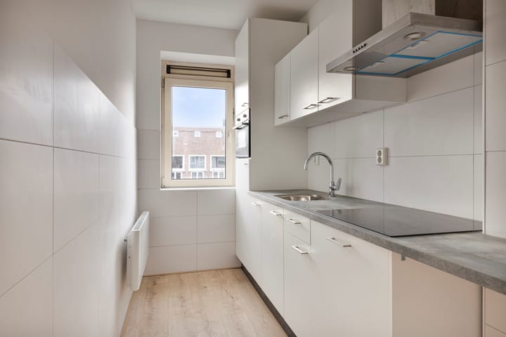 Photo 3 of Prins Hendriklaan 5-D