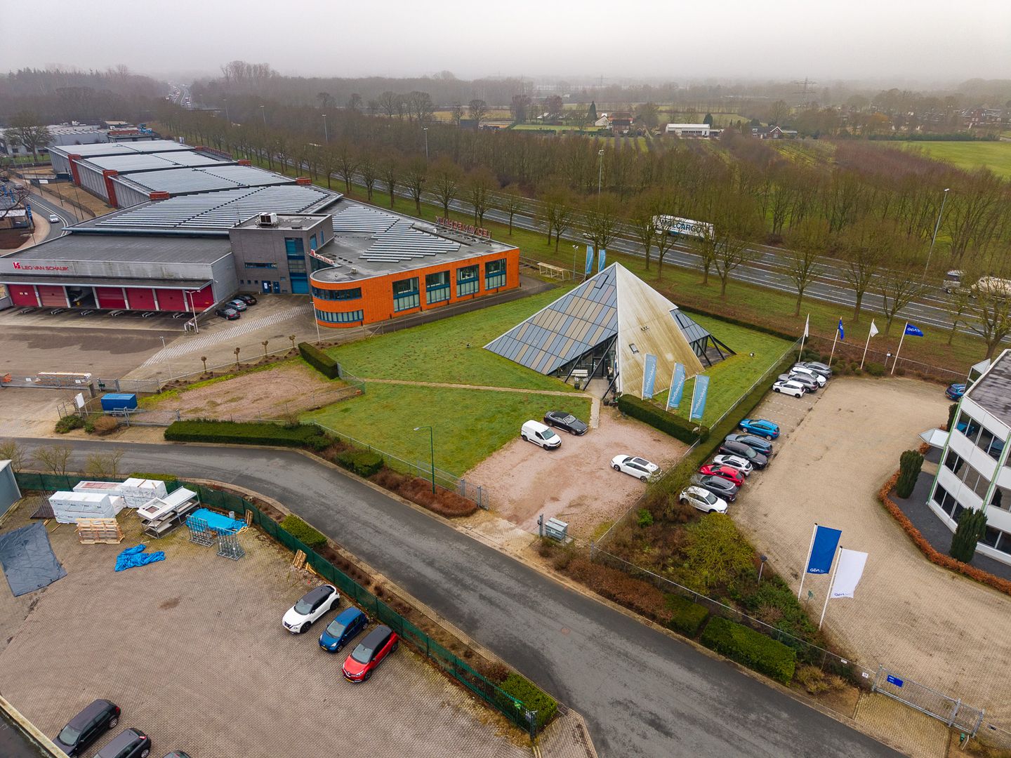 Bekijk foto 3 van Hoogveld 18