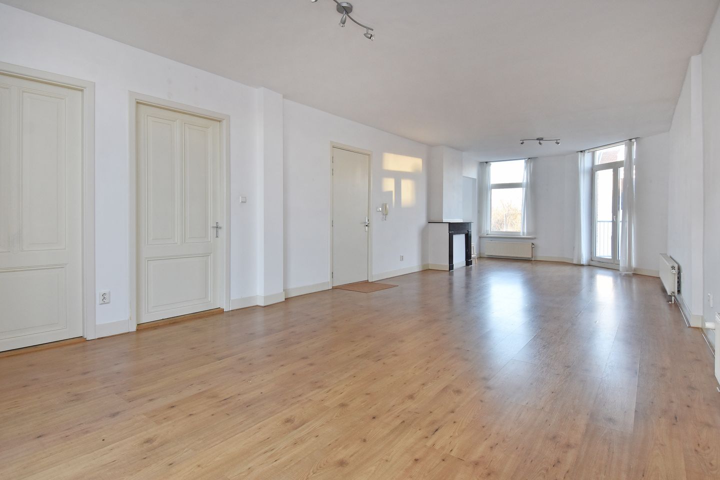 Photo 4 of Groot Hertoginnelaan 198-A