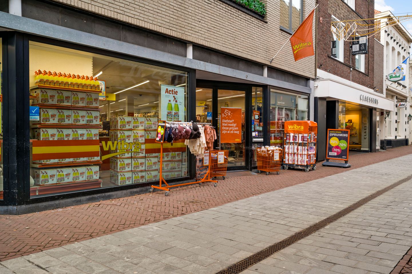 View photo 3 of Beekstraat 5