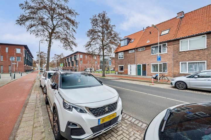 Foto 3 van Alberdingk Thijmstraat 156