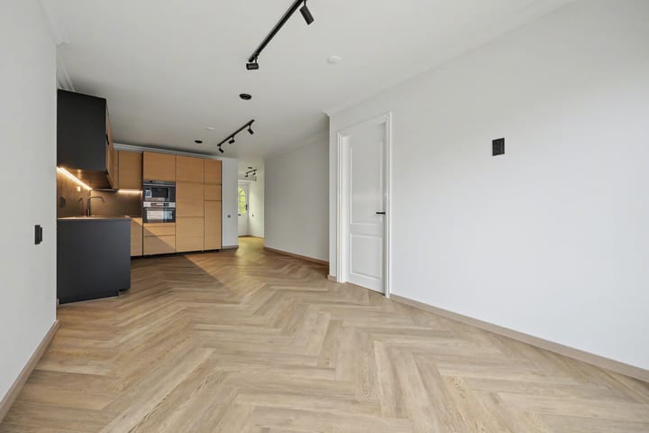 Foto 11 van Alberdingk Thijmstraat 156