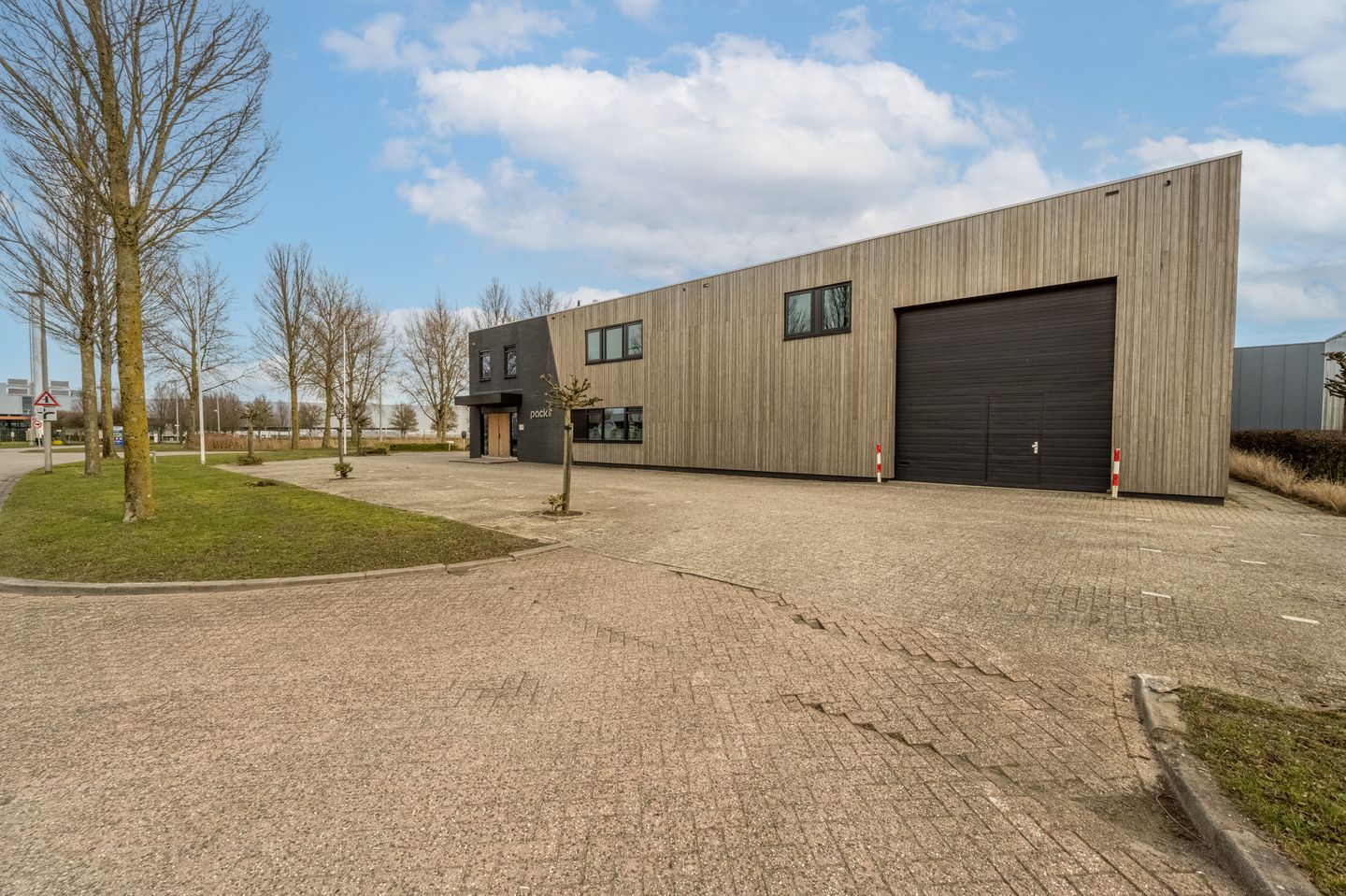 View photo 2 of Benjamin Franklinstraat 14