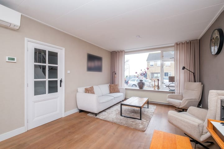 Photo 2 of Prins Clausstraat 63