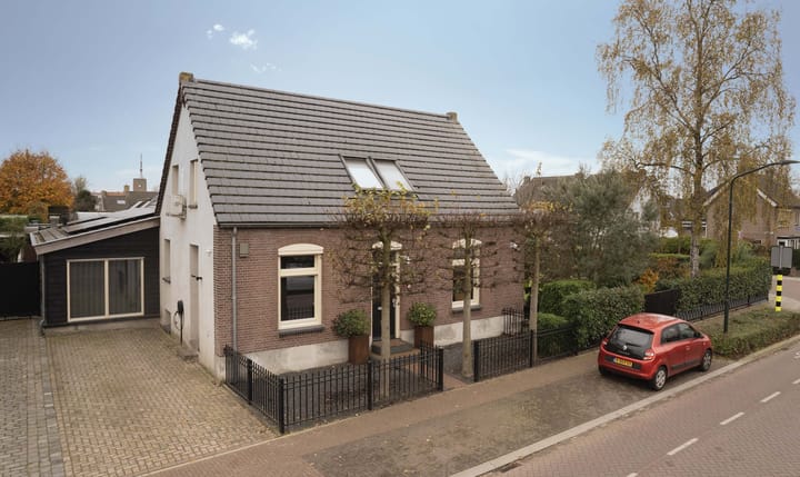 Foto 2 van St.-Annastraat 1