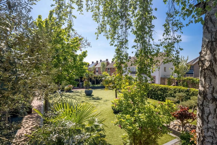 Foto 33 van St.-Annastraat 1