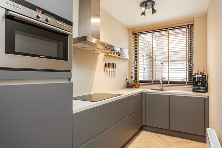 Foto 3 van Jacob van Lennepstraat 21