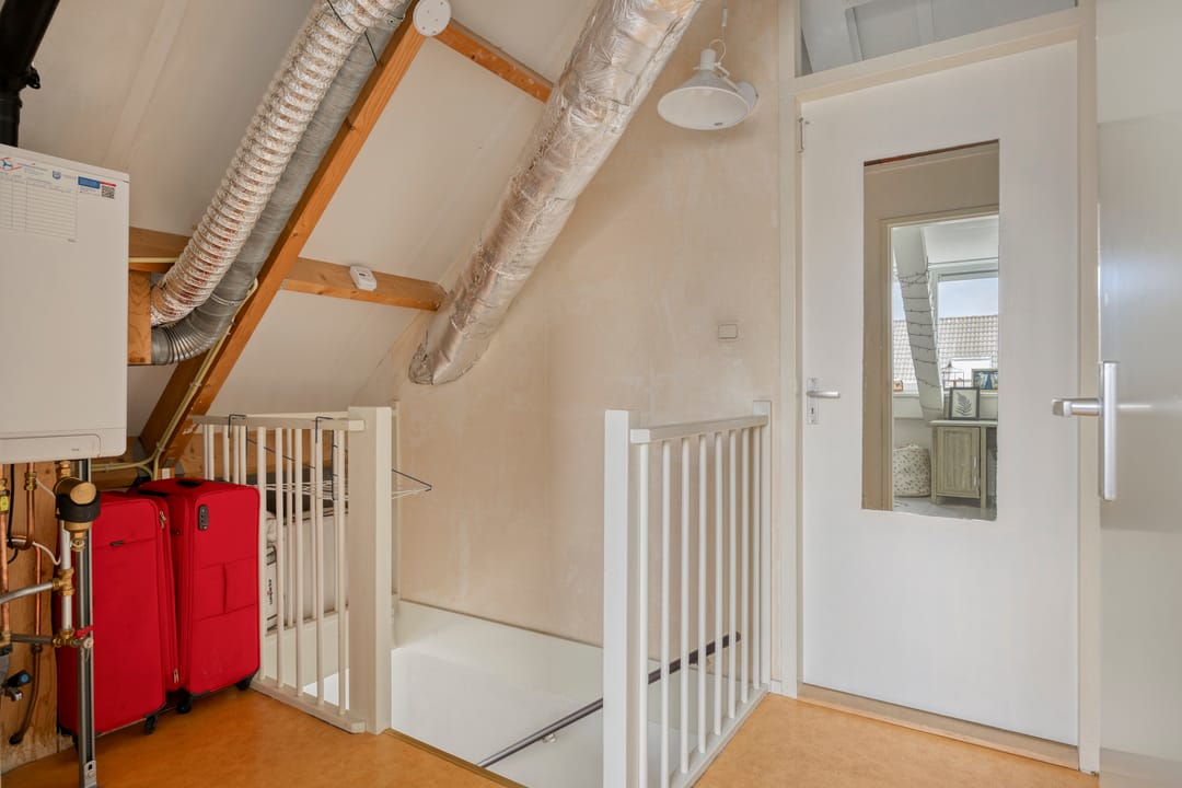 Photo 22 of Mahlerstraat 8